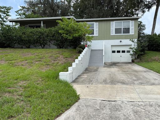 Charming updated 3BR/2BA Home on Quiet Orange Park Cul-de-Sac!