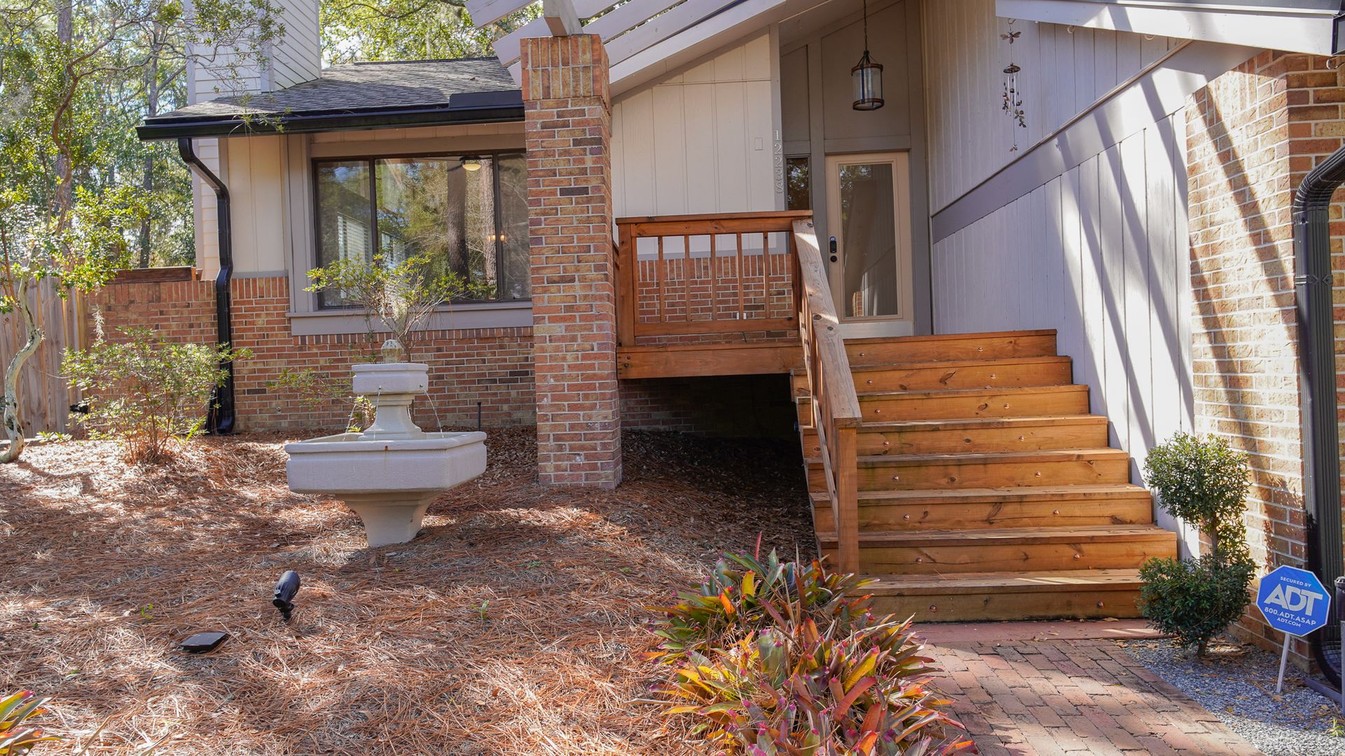 Jacksonville House: 12238 Spiney Ridge Drive S