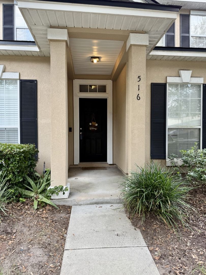 Orange Park Townhome: 516 Hopewell Drive