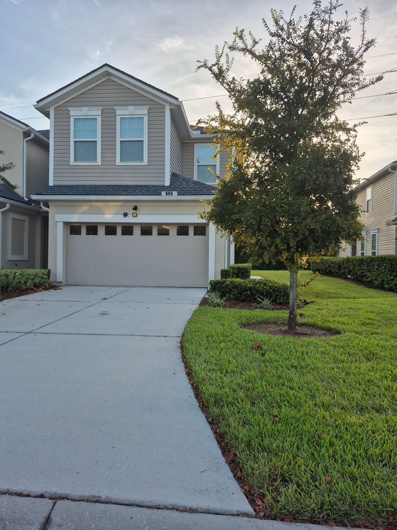 Orange Park Apartment: 653 Reese Avenue