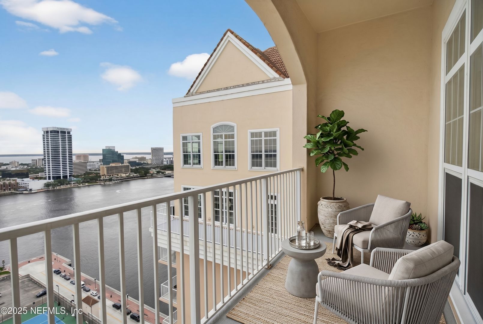 Jacksonville Condo: 400 E BAY Street PENTHOUSE 3