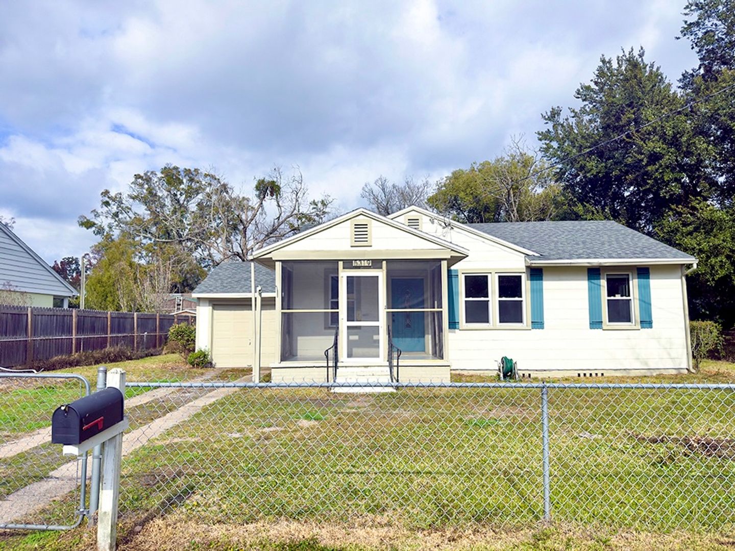 Jacksonville House: 5319 Kingsbury Street
