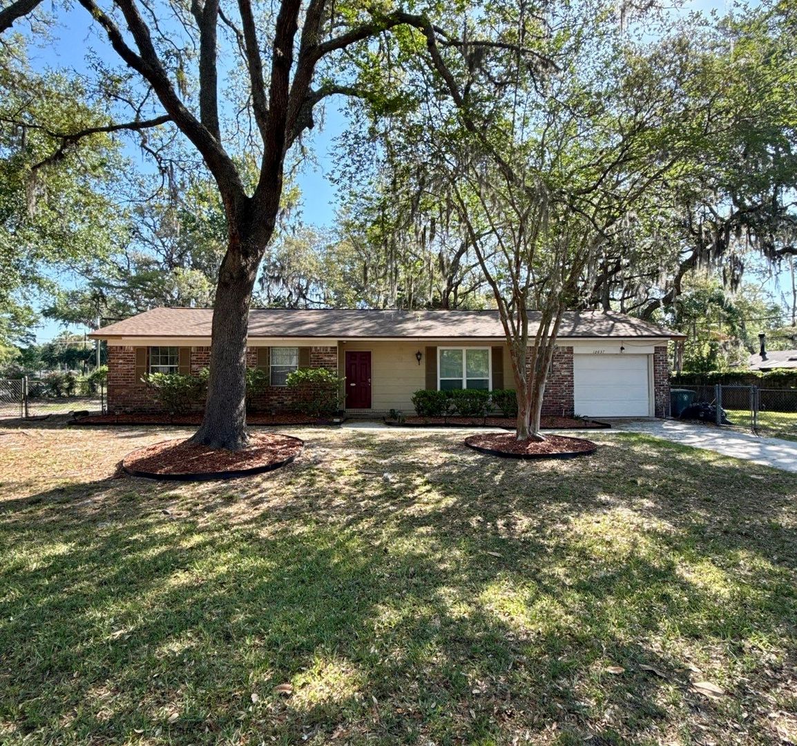 Jacksonville House: 12637 Condor Drive