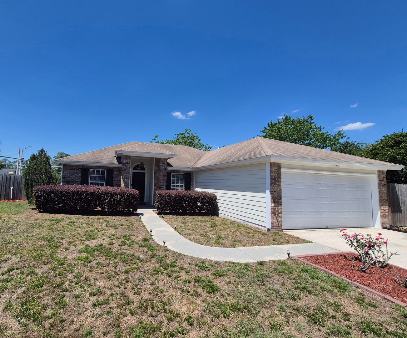 Jacksonville House: 8513 Rockridge Drive