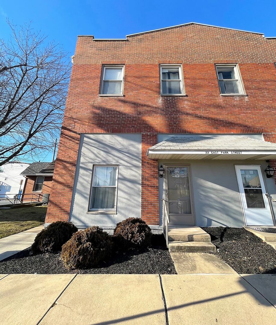 Elizabethtown Apartment: 33 E Park St