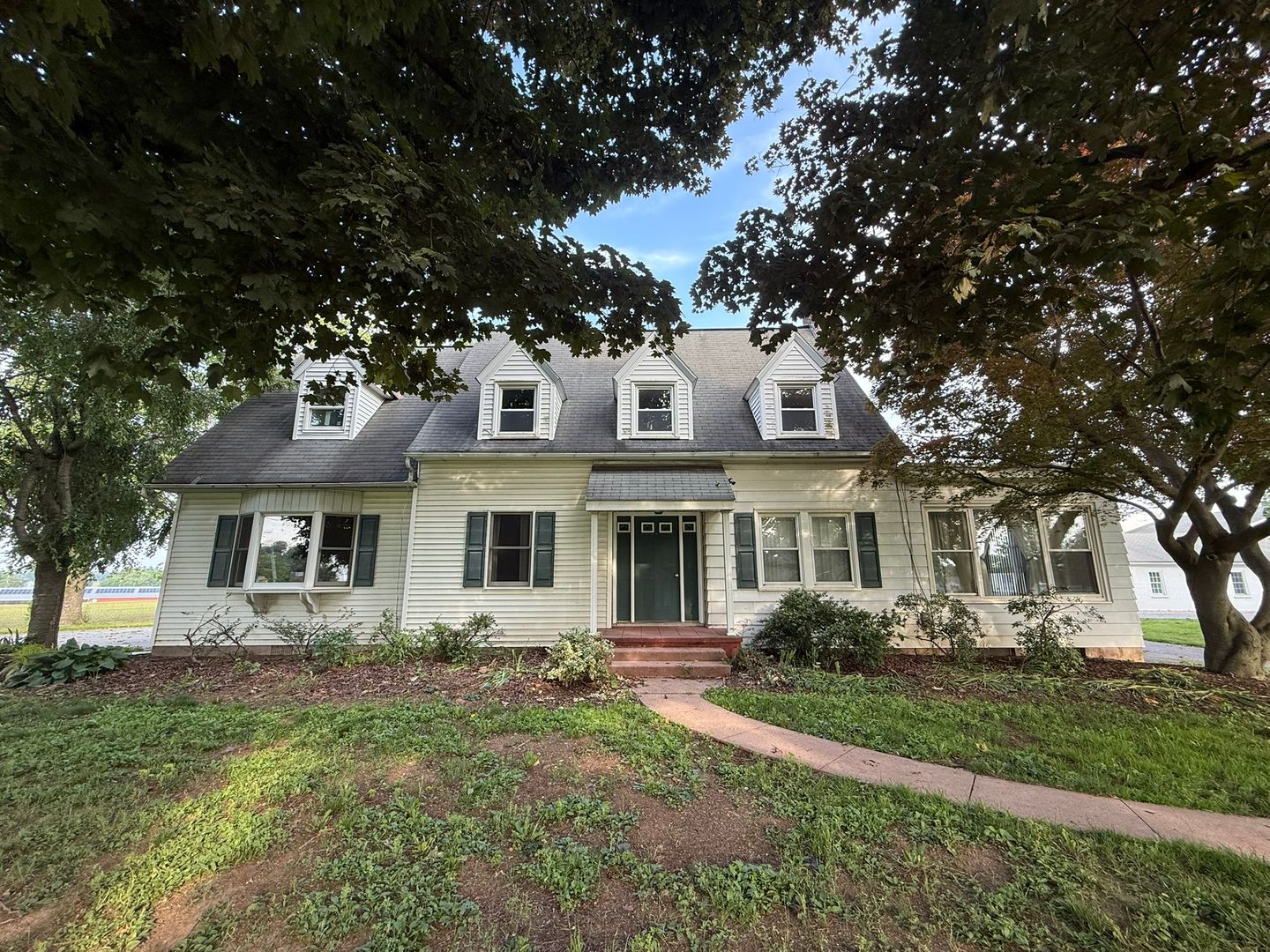 Mount Joy House: 615 Kraybill Church Rd