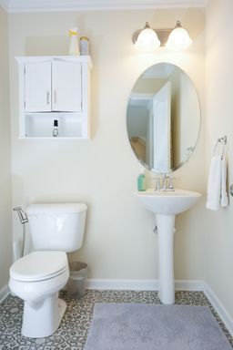 Listing photo thumbnail