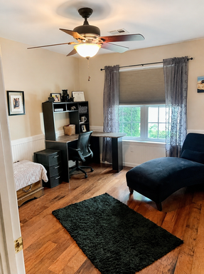 Listing photo thumbnail