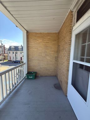 Listing photo thumbnail