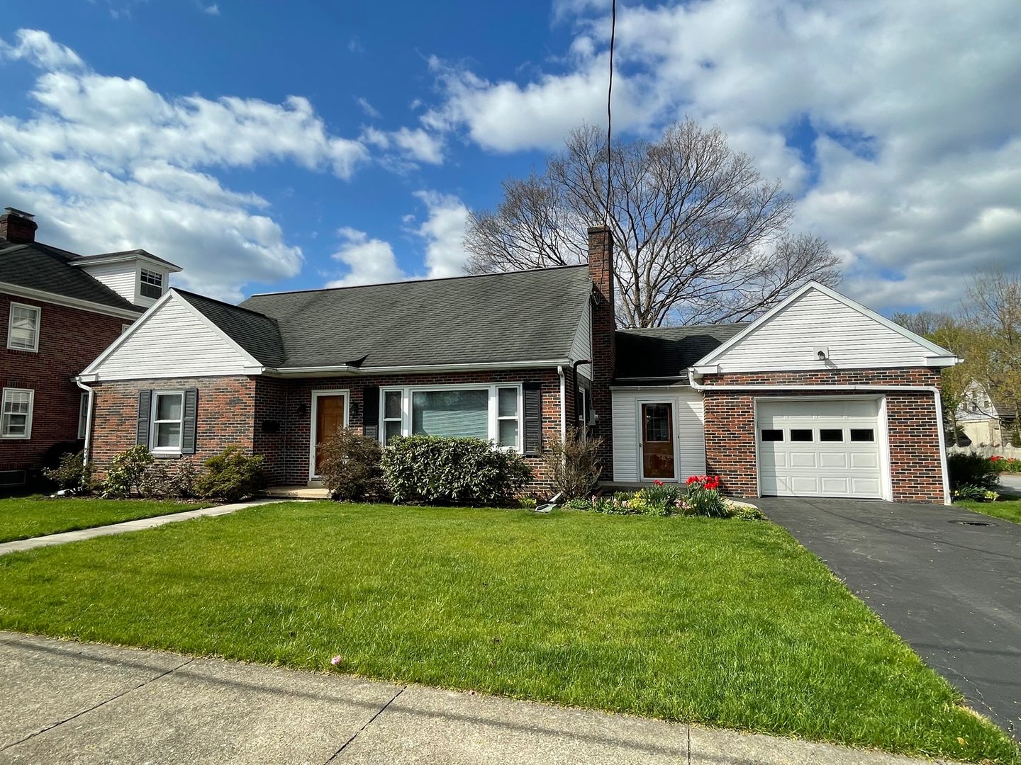 Manheim House: 130 North Grant Street