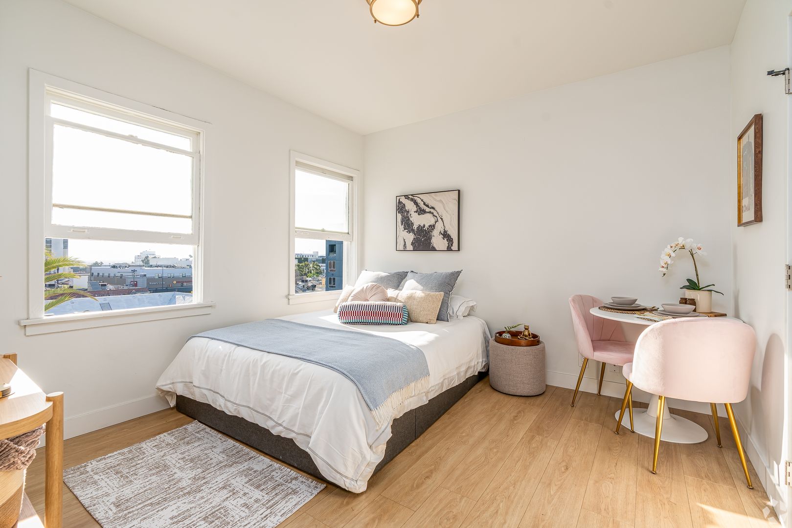 Glendale Apartment: 202 E Wilson Ave