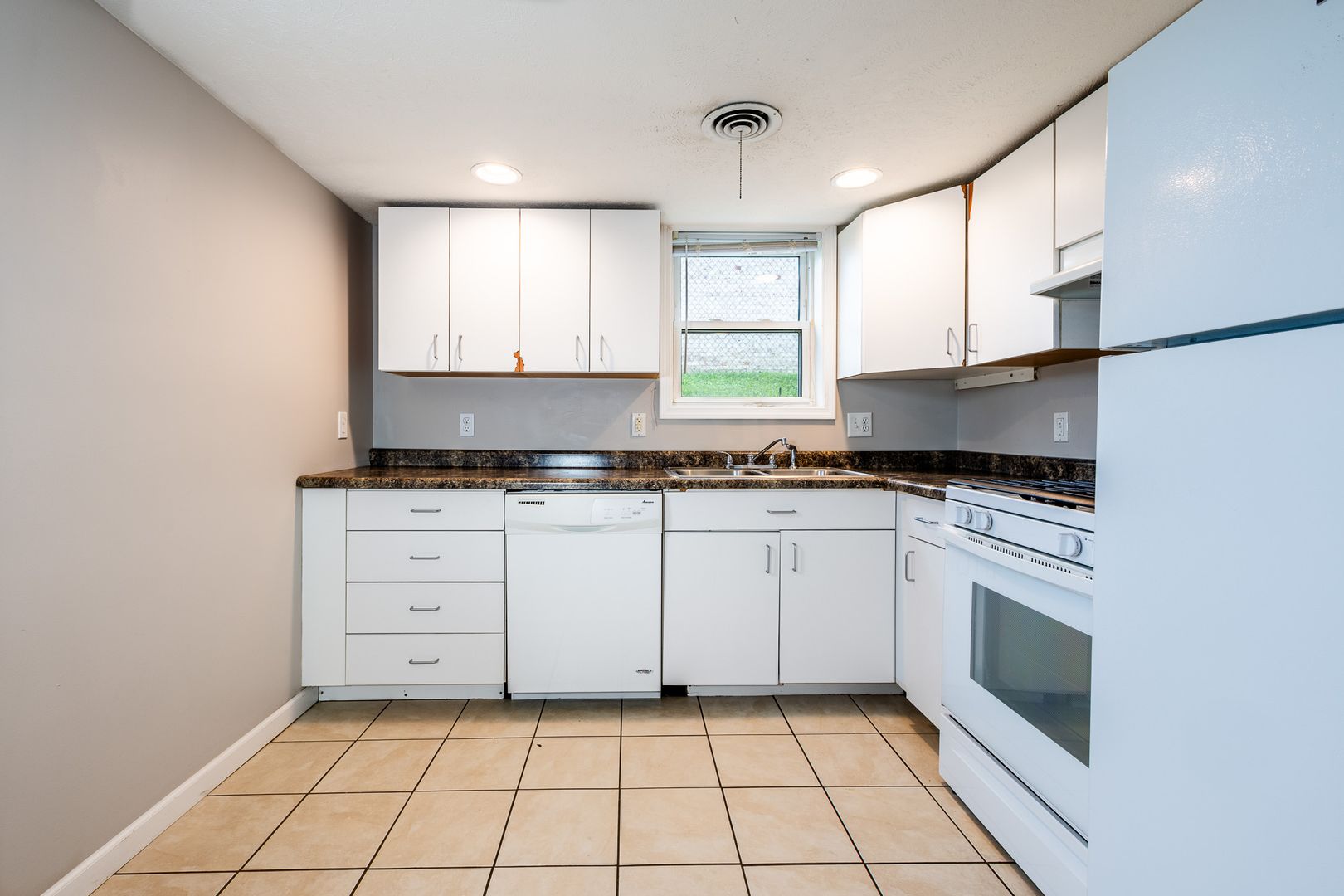 Omaha Apartment: 640 N 46th Street