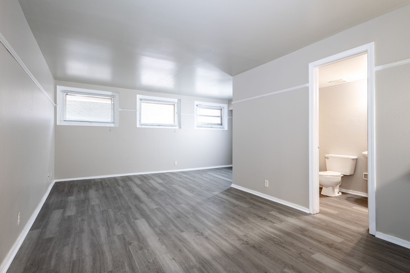 Omaha Apartment: 3819 Jones St