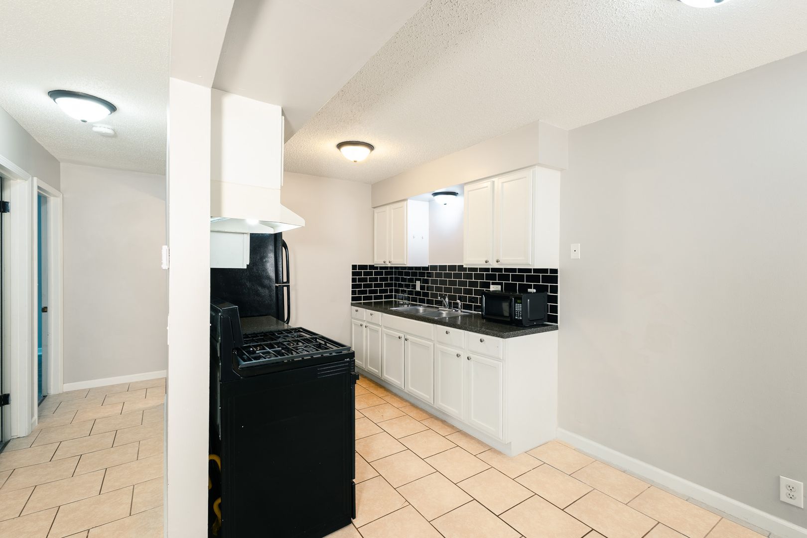 Omaha Apartment: 640 N 46th Street