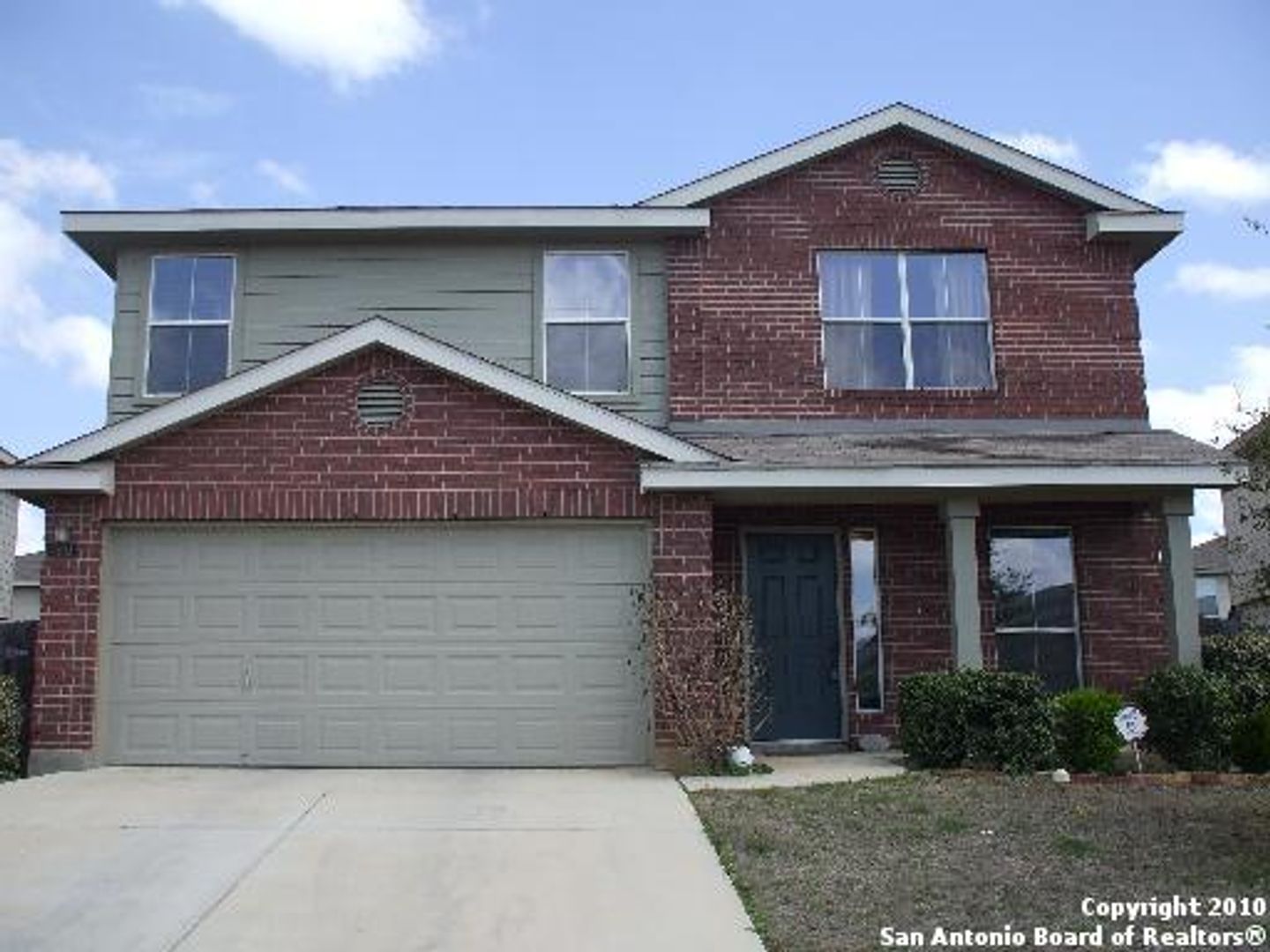 Universial City House: 9013 Barkwood