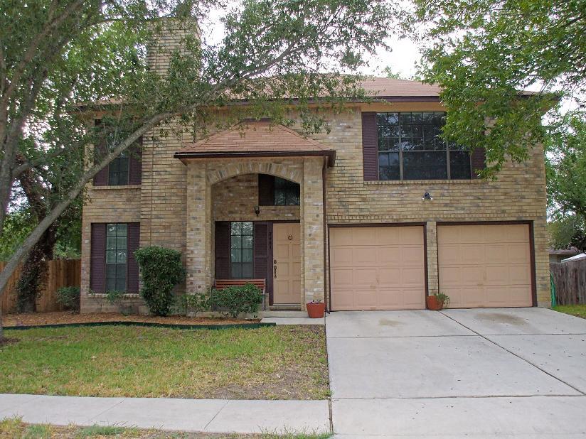 Schertz House: 2401 Hidden Grove Lane