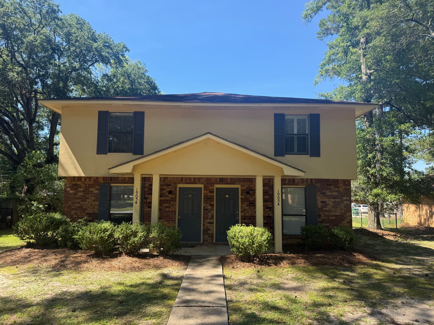 Albany Apartment: 1905 Elkhorn Lane