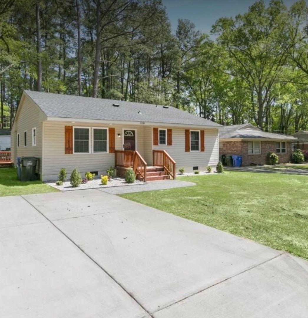 Wilson House: 1310 Grove Street North