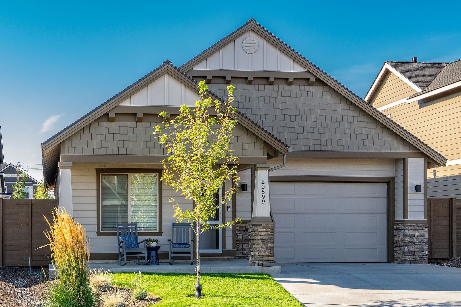 Bend House: 20599 Rolen Avenue