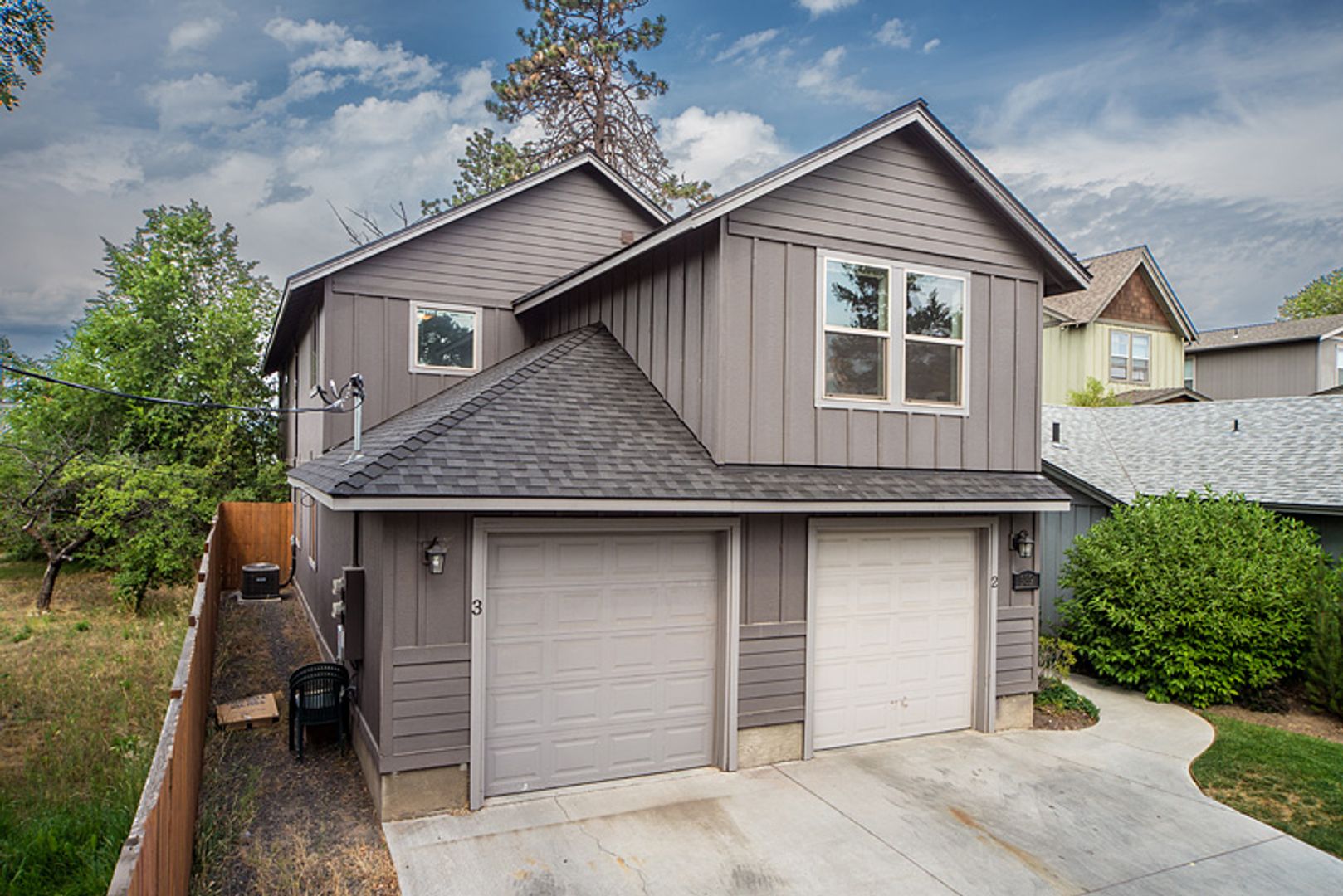 Bend Multiplex: 139 SE Heyburn #3