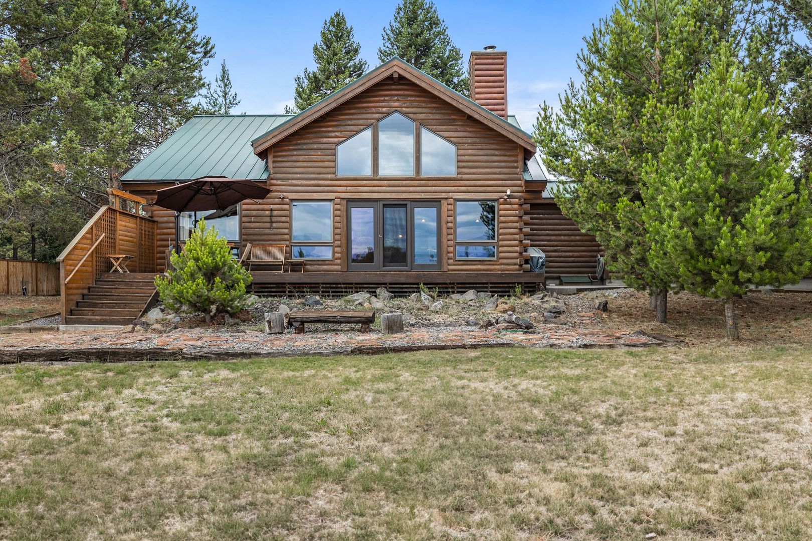 La Pine House: 53020 S. Bridge Drive