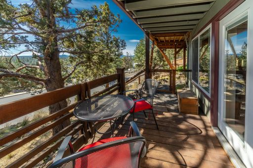 Fabulous ADU on Bend's desirable west side – photo 1