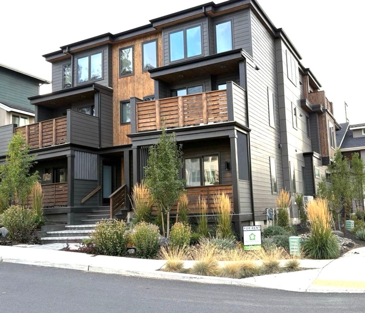 Bend Townhome: 61583 Riverwalk ADU