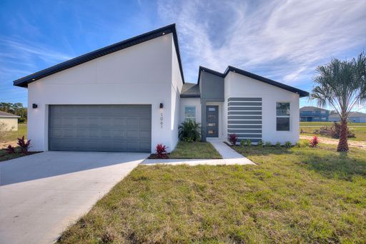 Modern, Energy-Efficient Home with All the Upgrades – photo 1