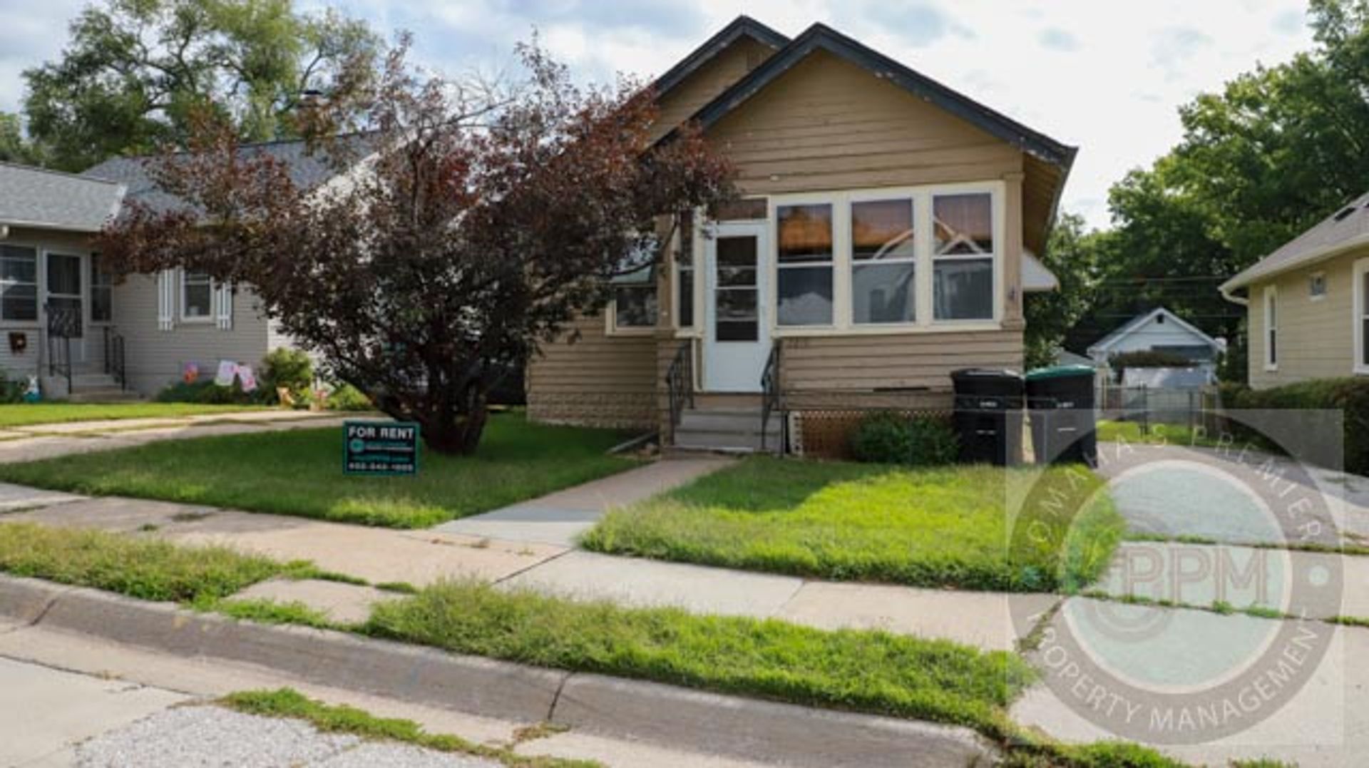 Omaha House: 2219 S 58 St