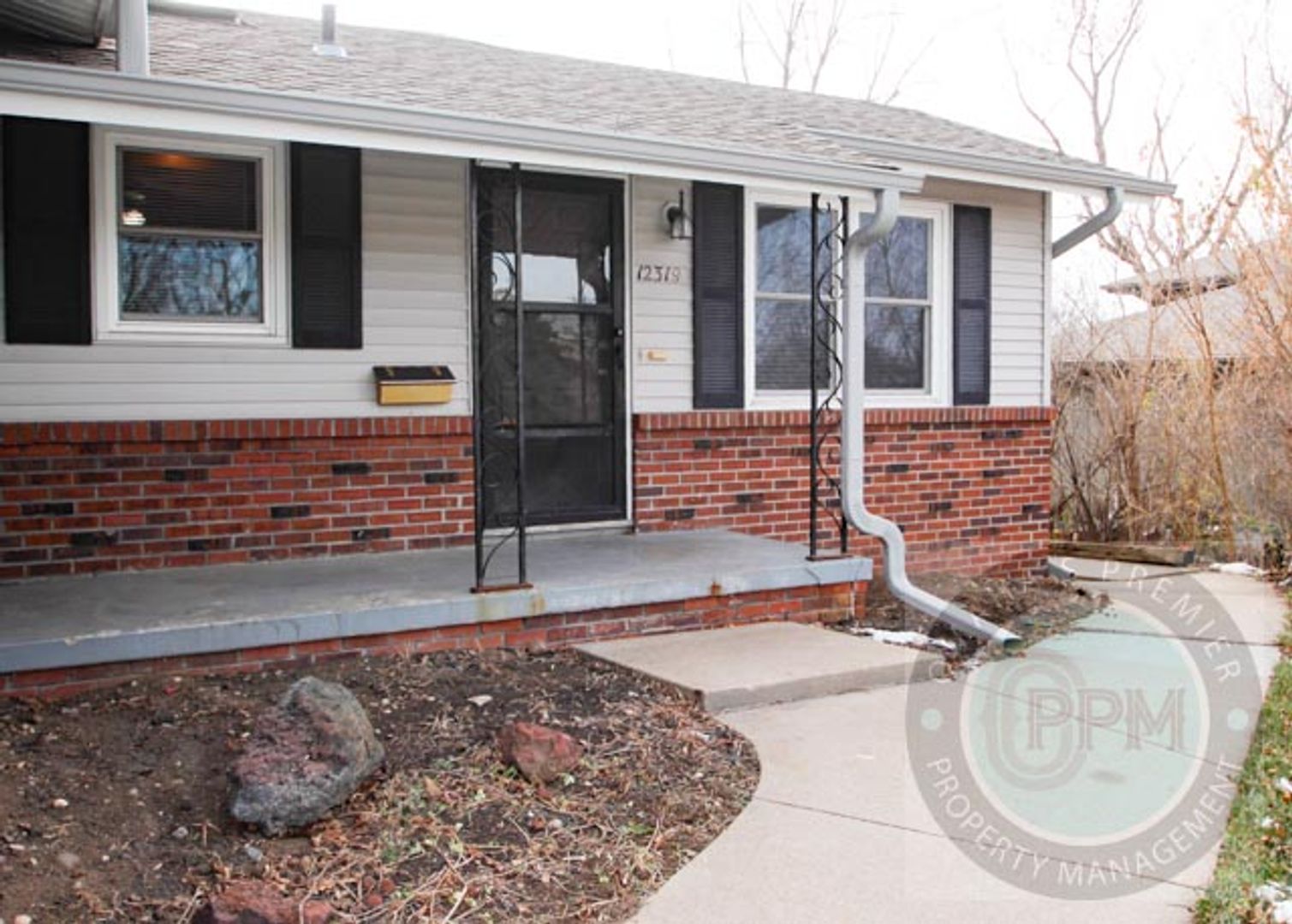 Omaha Apartment: 12317 Weir St