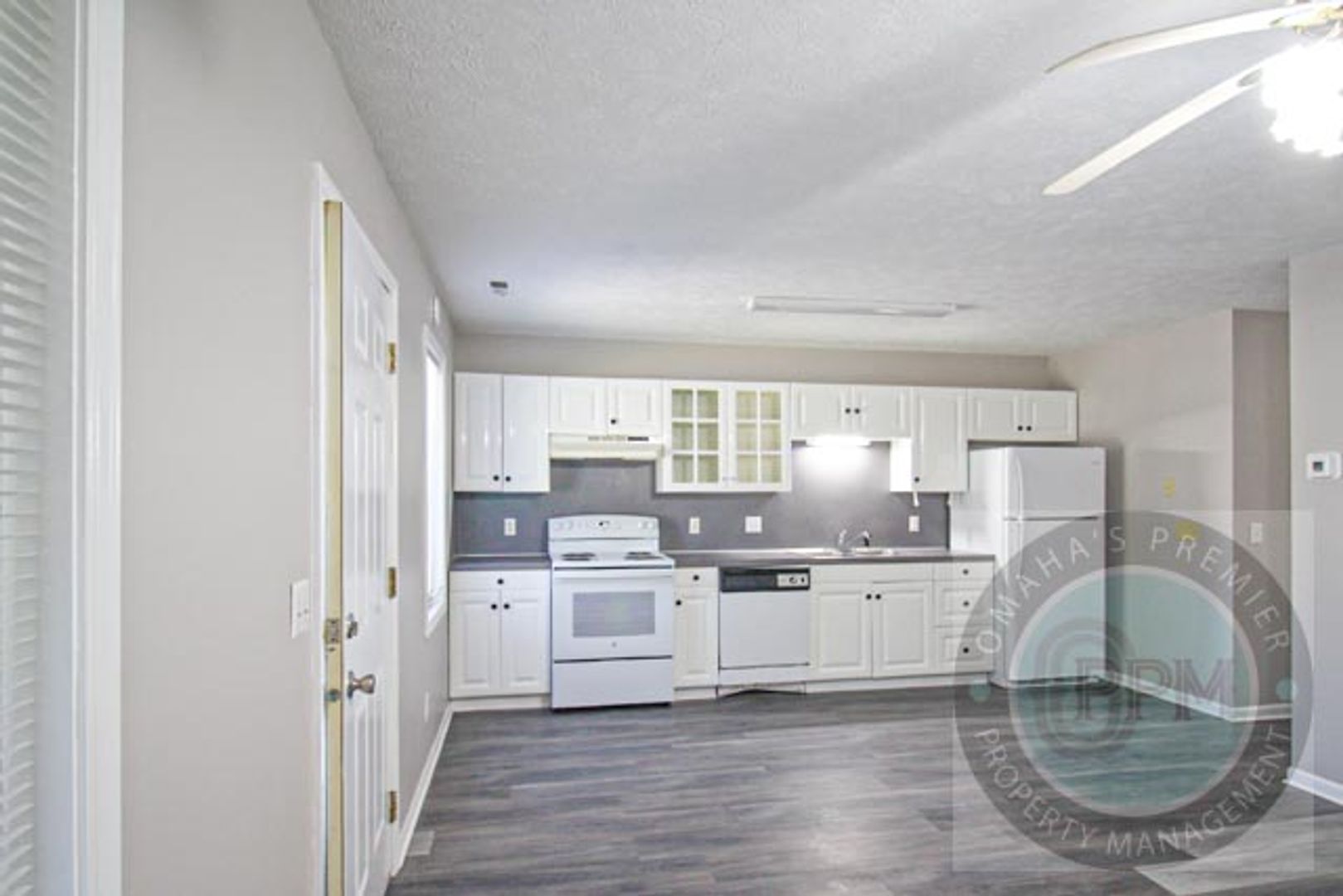Council Bluffs Apartment: 3125 9th Ave