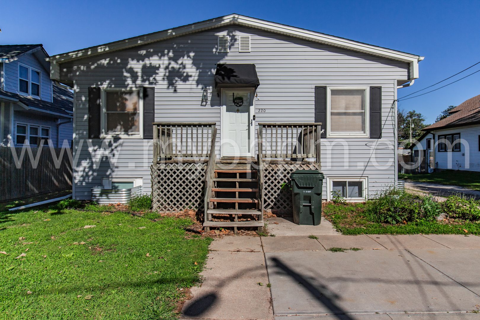 Gretna Townhome: 220 Bryan St. #2