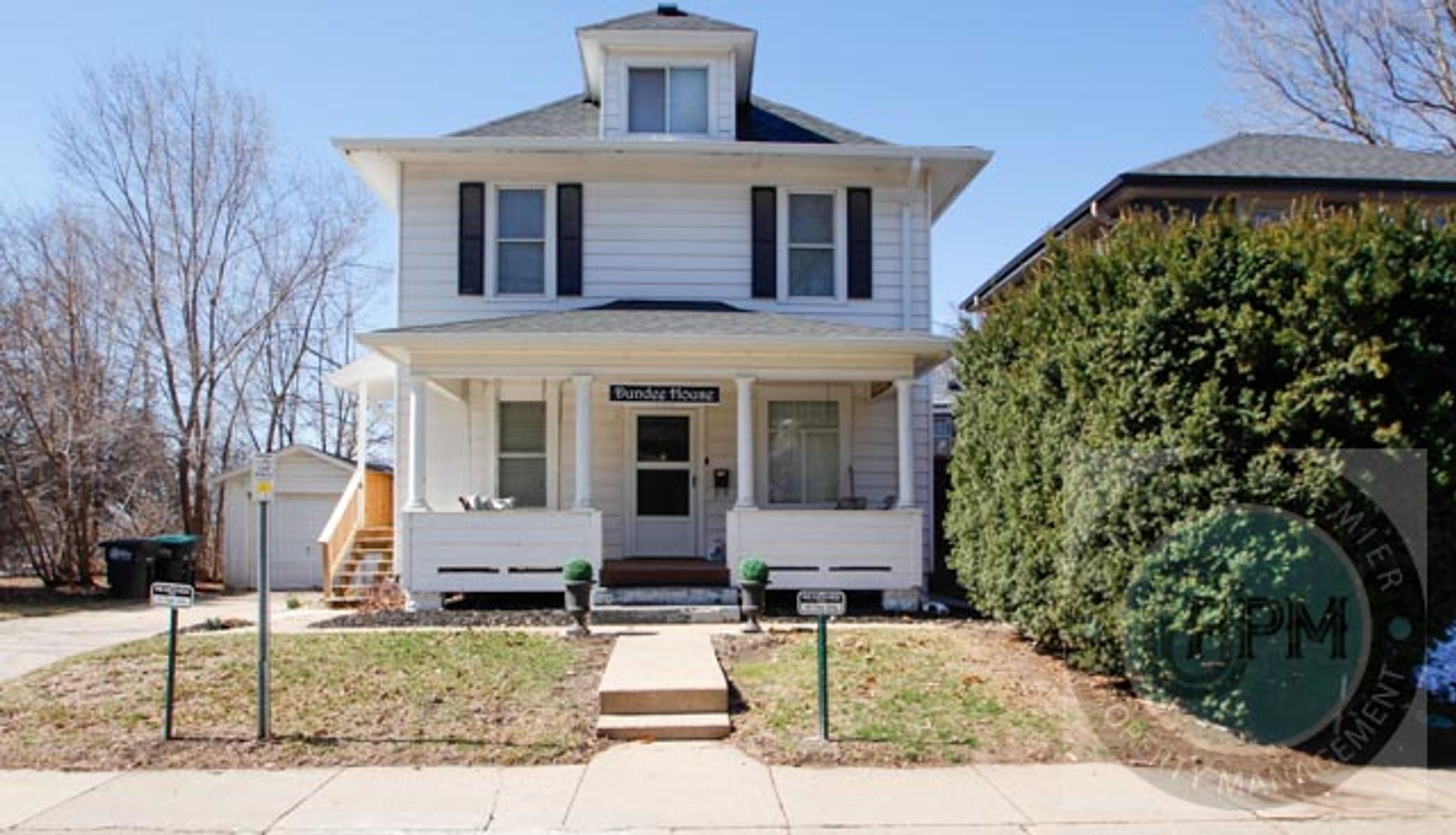 Omaha Apartment: 822 N 50 Ave