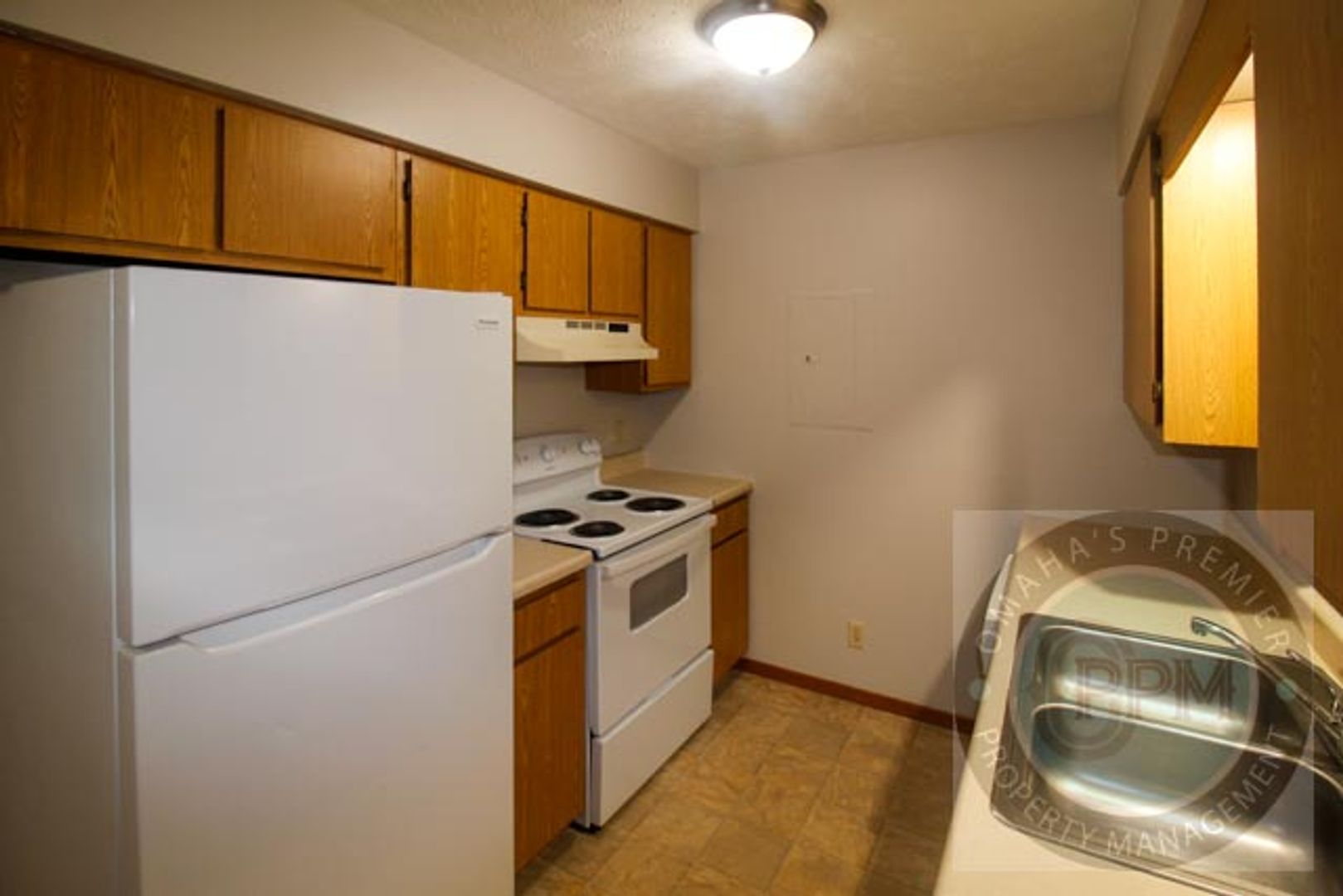 Omaha Apartment: 1711/1715 N 73rd St