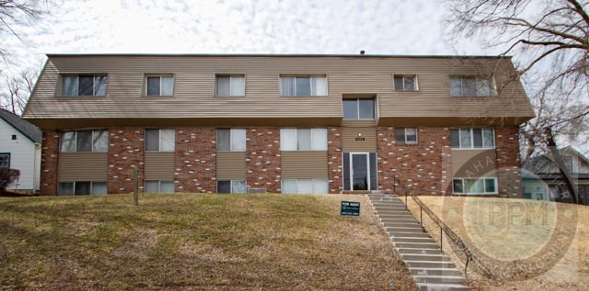 Omaha Apartment: 1016 N 47th Ave