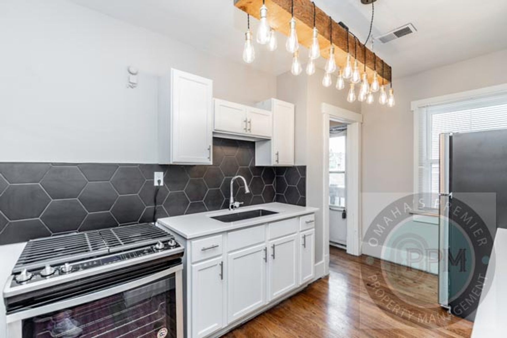 Omaha Apartment: 2817 N 60th  St