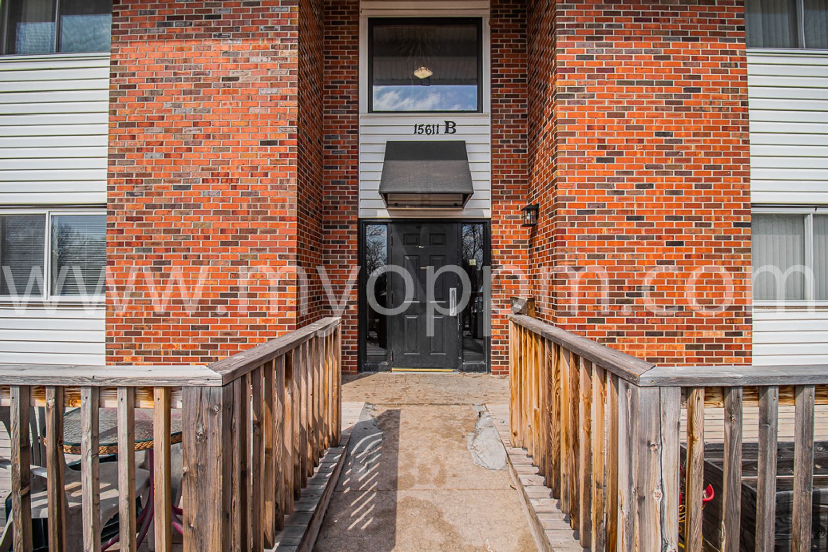 Bennington Apartment: 15605 N 4th St