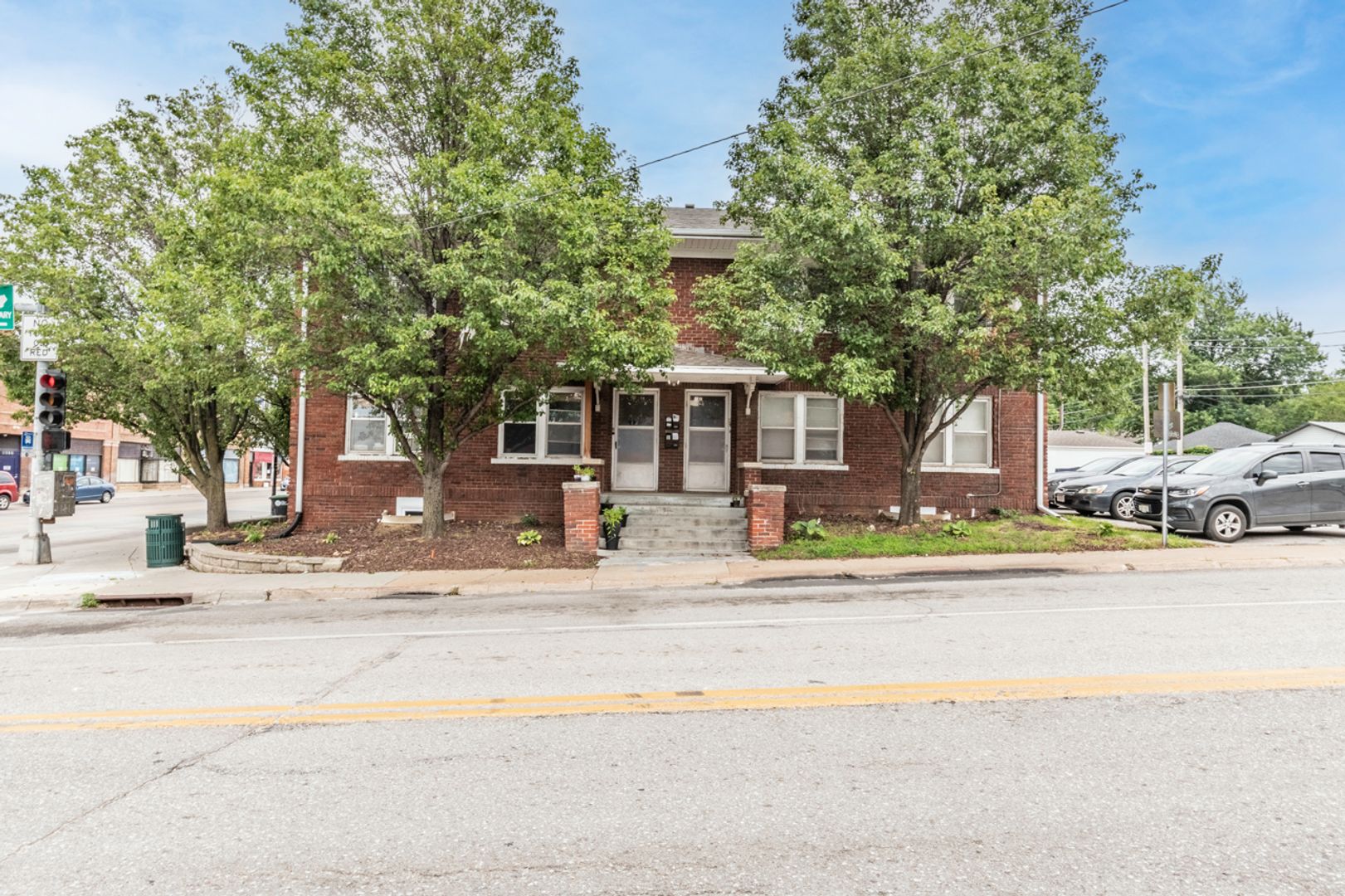 Omaha Apartment: 2817 N 60th  St