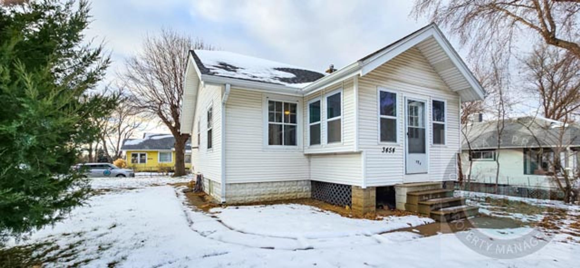 Omaha House: 3454 N 60th St