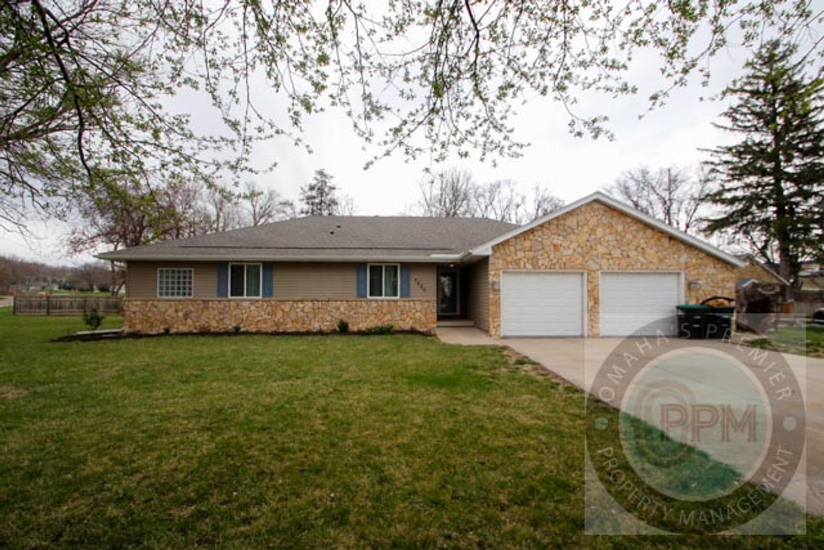 Omaha House: 7220 Pratt St