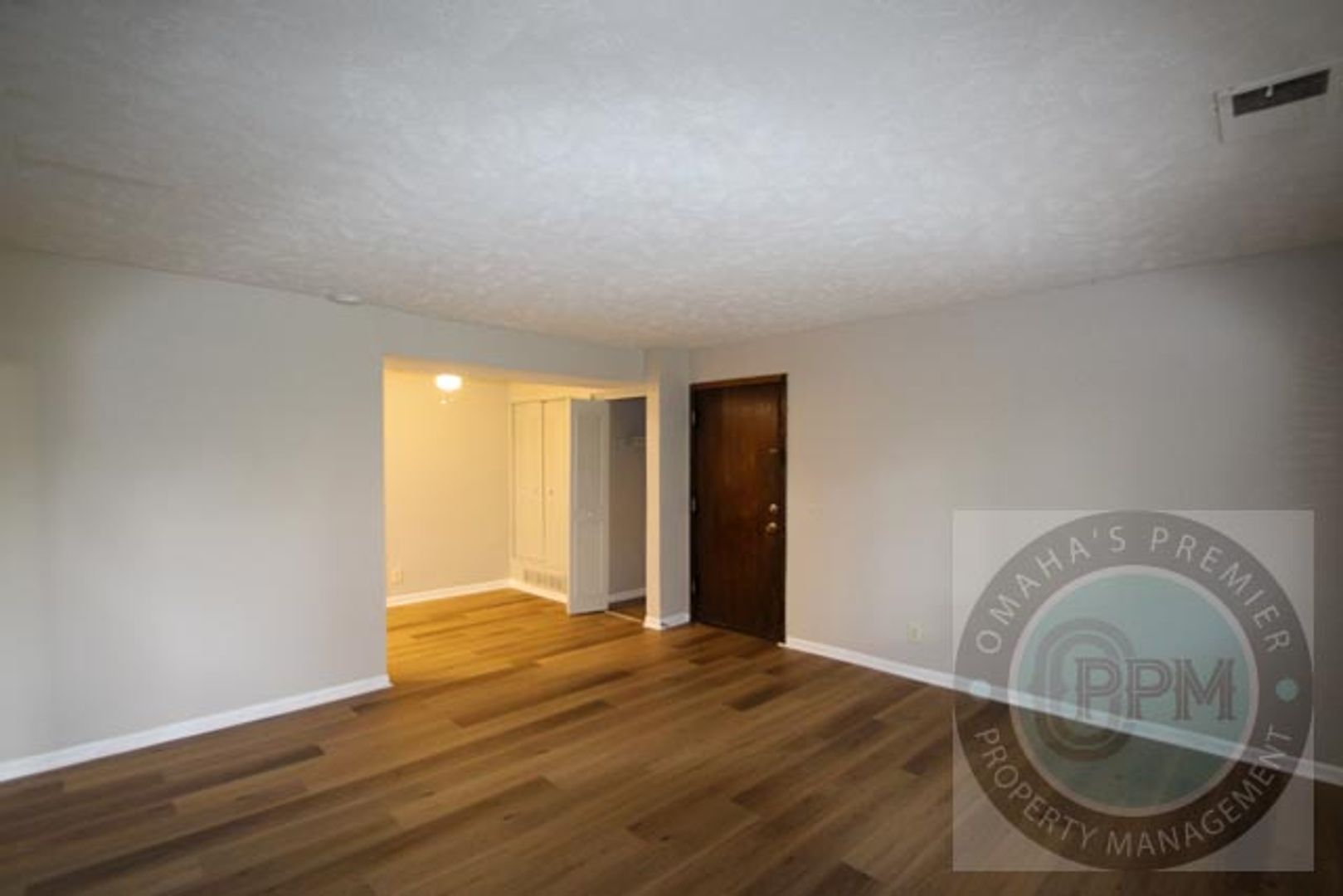 Omaha Apartment: 2333 Benson Gardens Bd