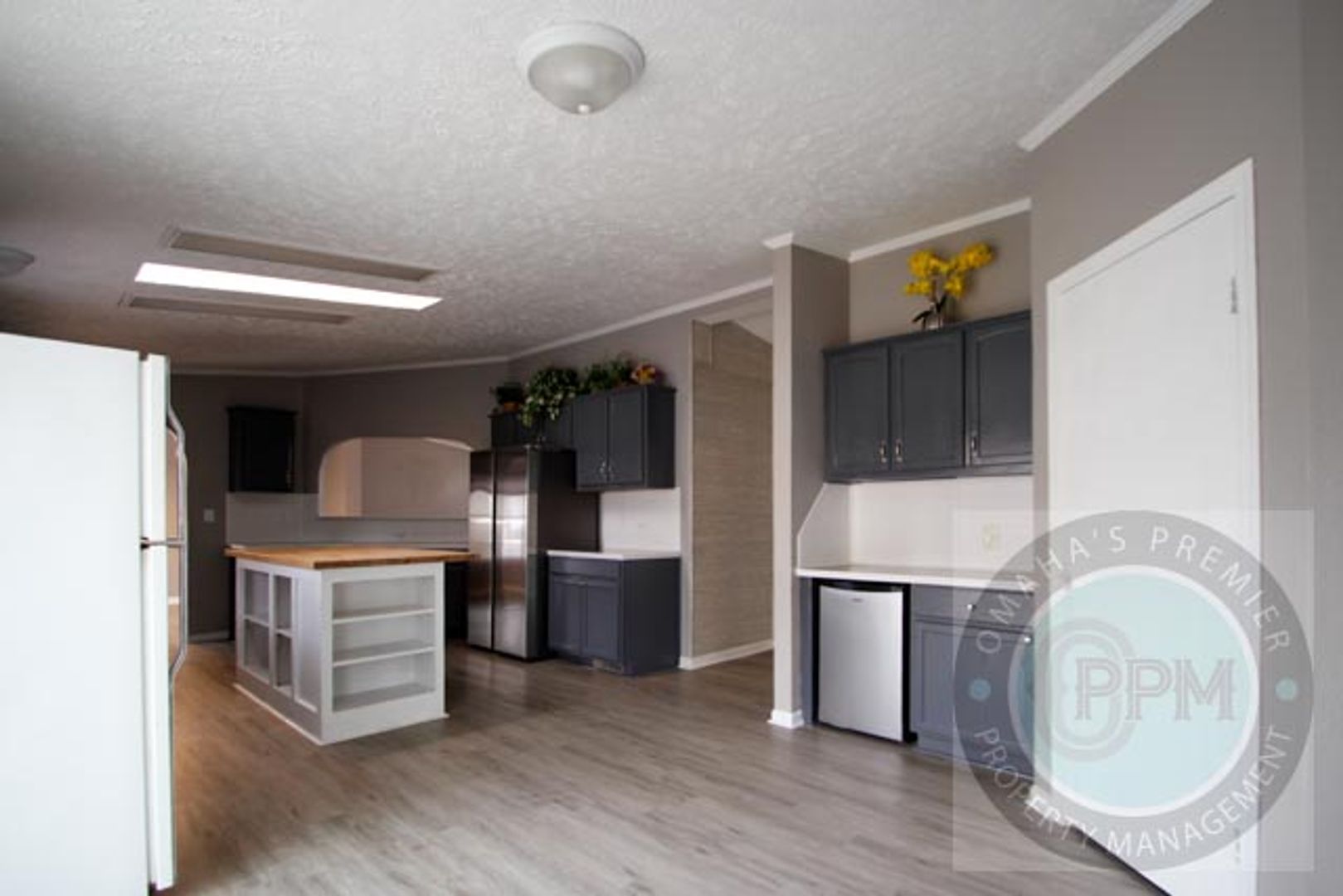Omaha House: 7608 N 29th St