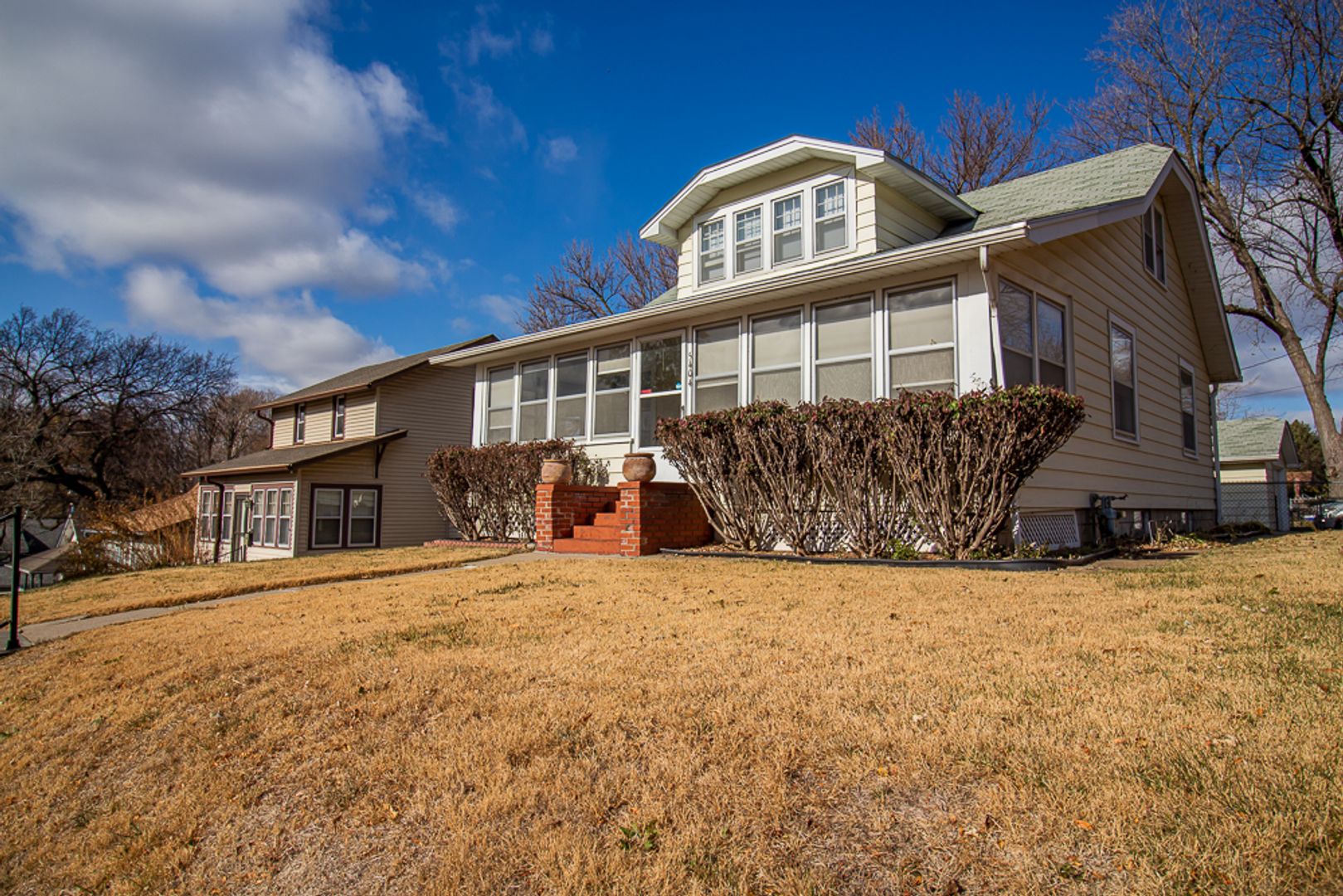 Omaha House: 5404 Pacific St