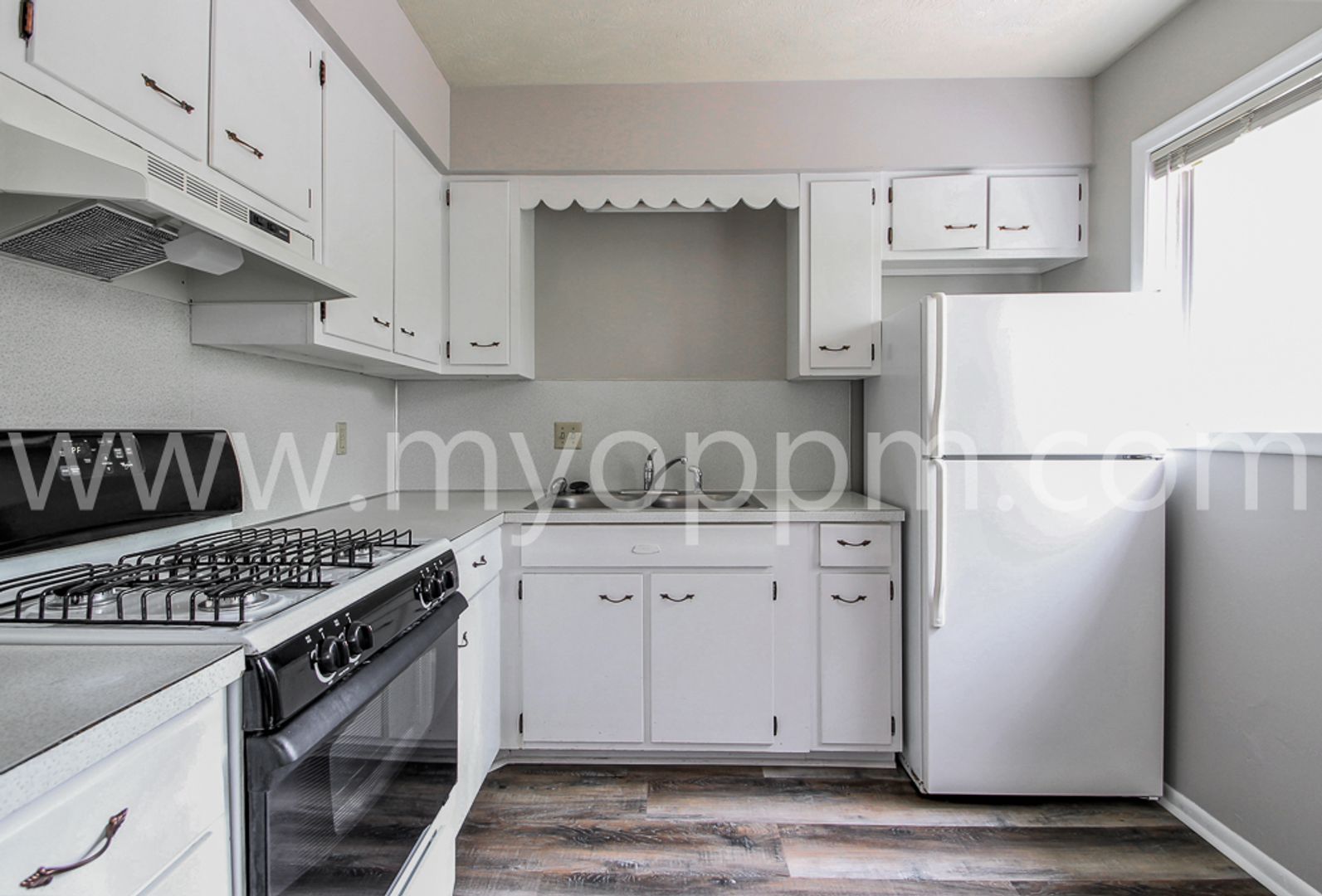 Omaha Apartment: 1016 N 47th Ave