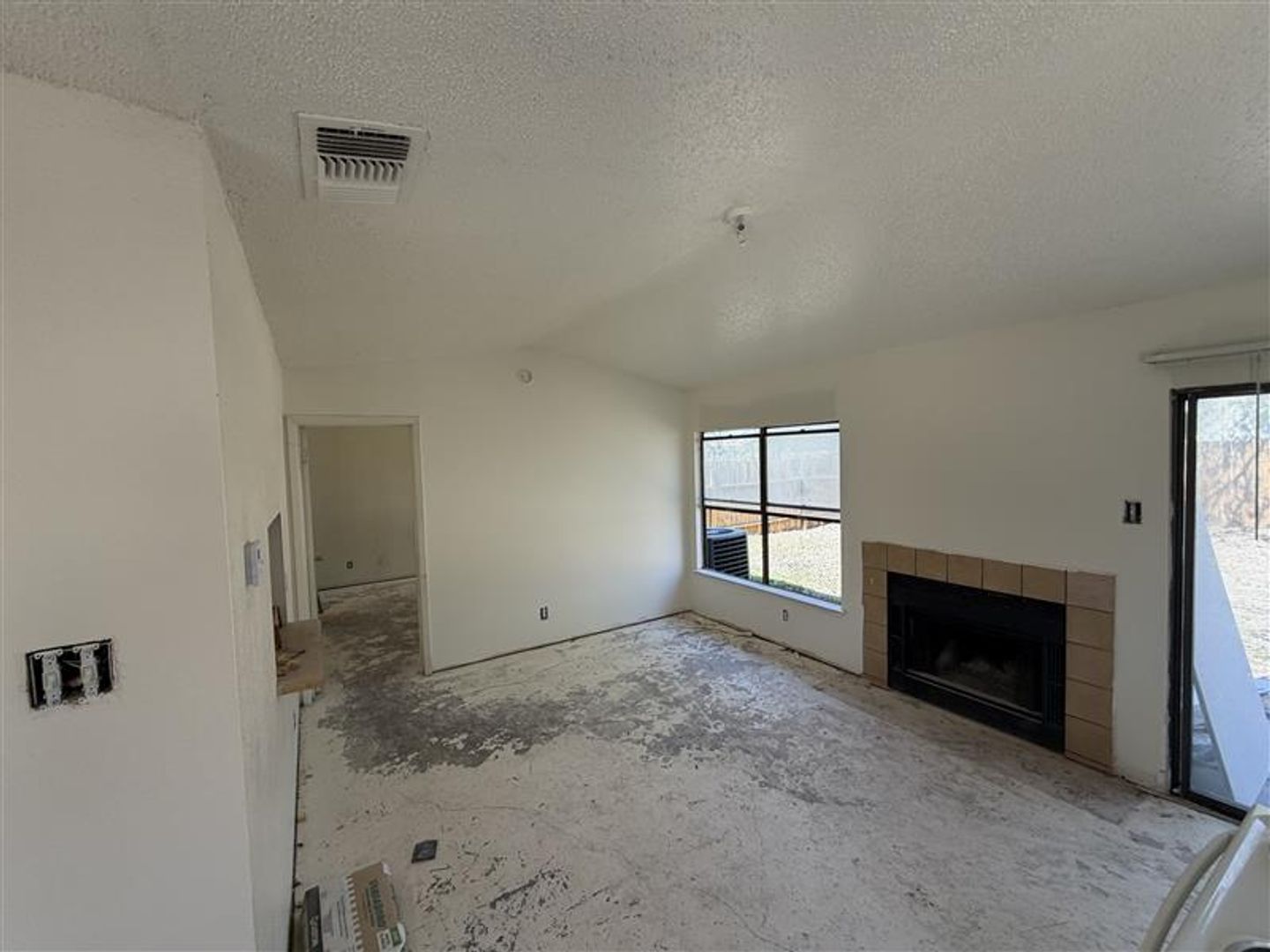 San Antonio House: 2631 Corian Glen