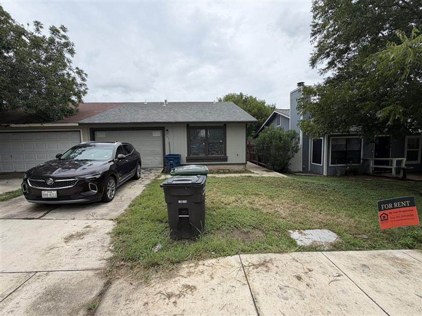 San Antonio House: 9631 Bratton