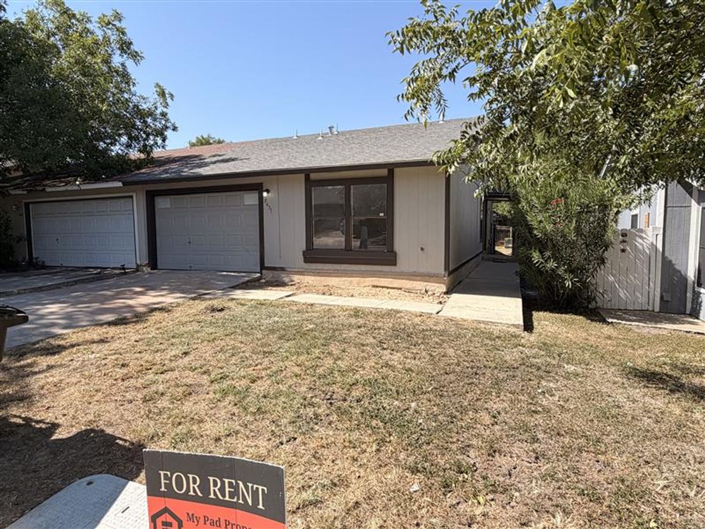 San Antonio House: 9631 Bratton