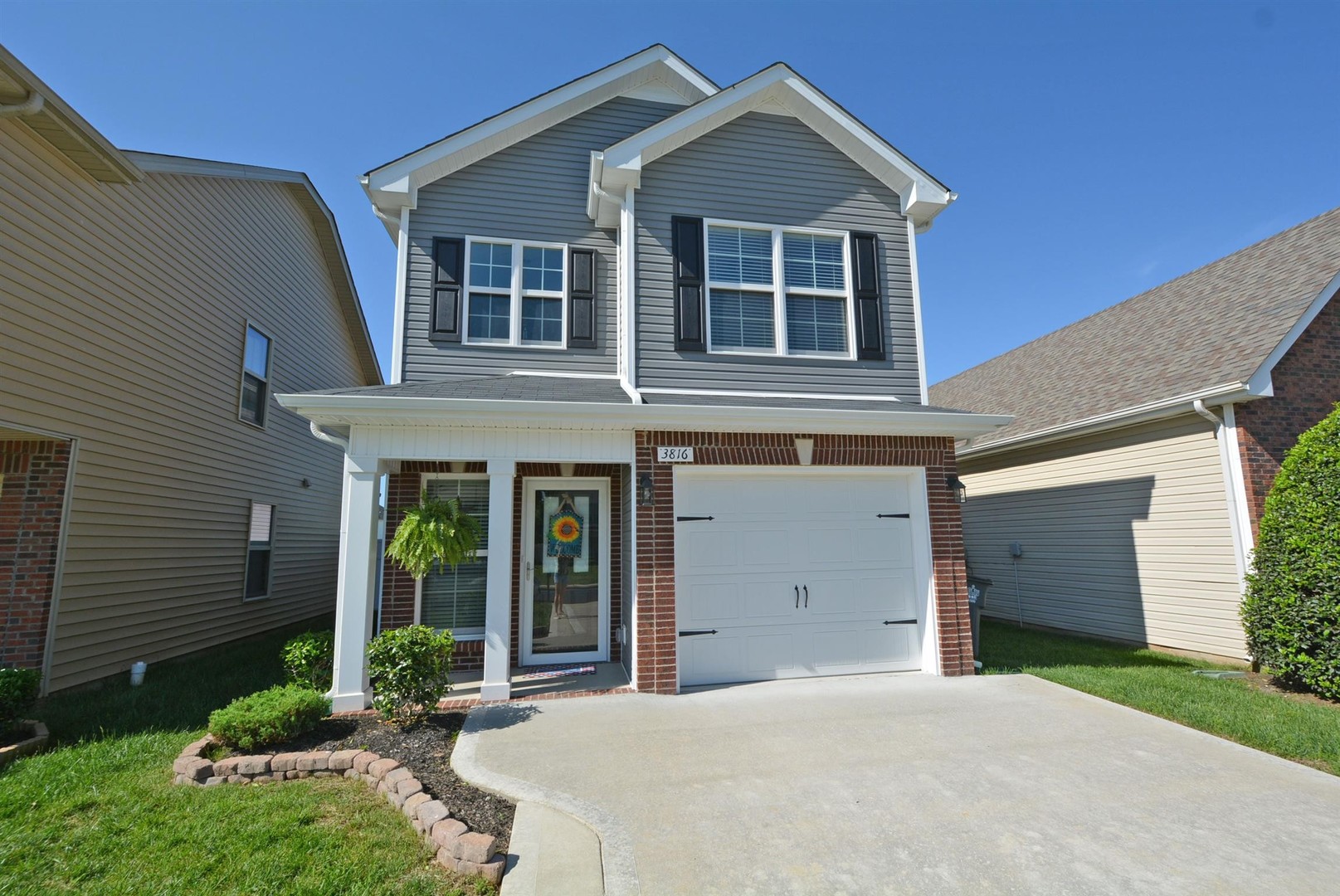 Clarksville House: 3816 Harvest Ridge