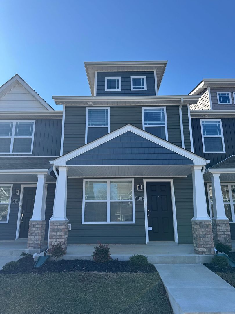 Clarksville House: 118 Davis Ridge Ln