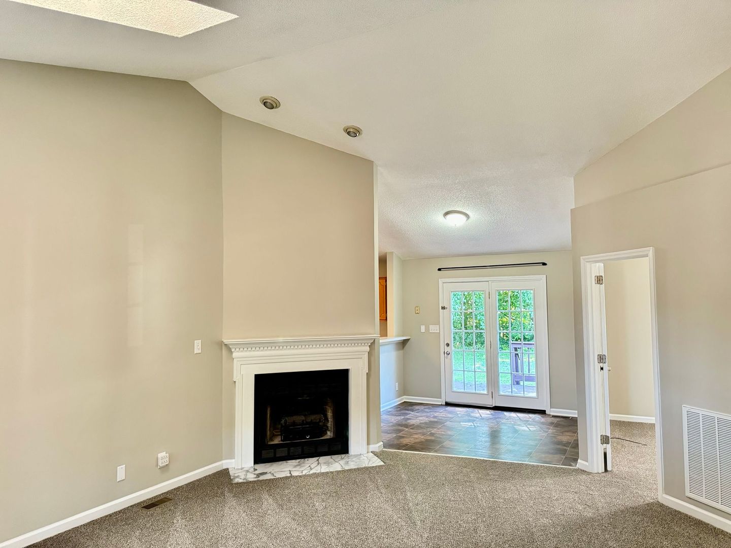69 Grassmire Dr 7 of 8